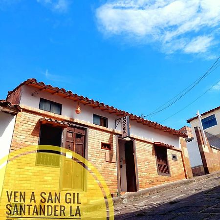 Santander Aleman Hostel San Gil Buitenkant foto