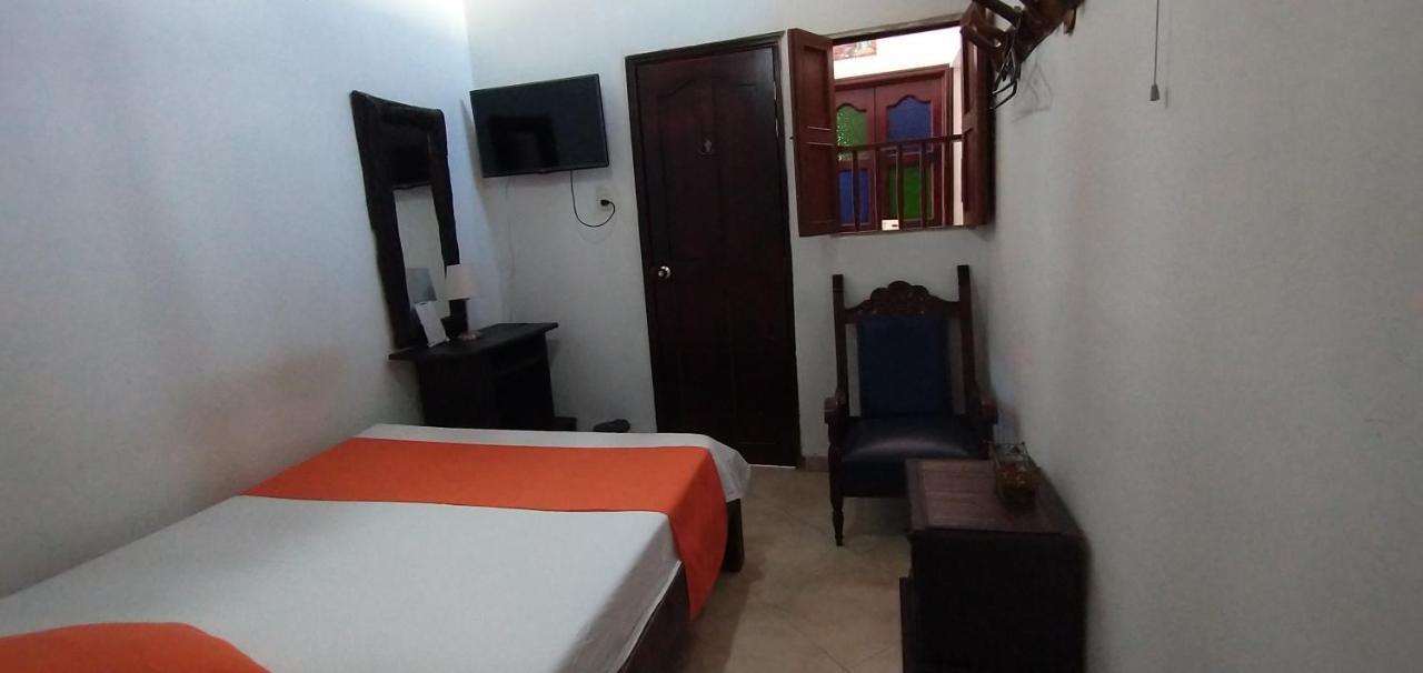 Santander Aleman Hostel San Gil Buitenkant foto