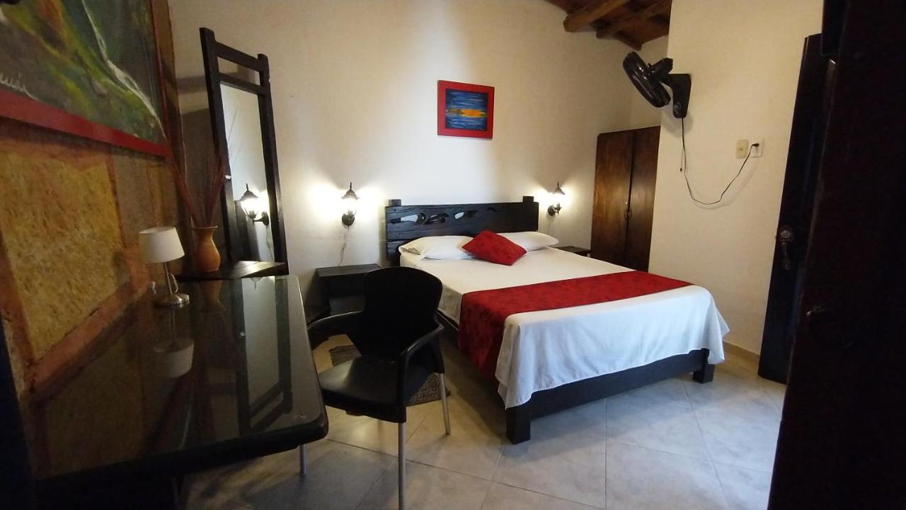Santander Aleman Hostel San Gil Buitenkant foto